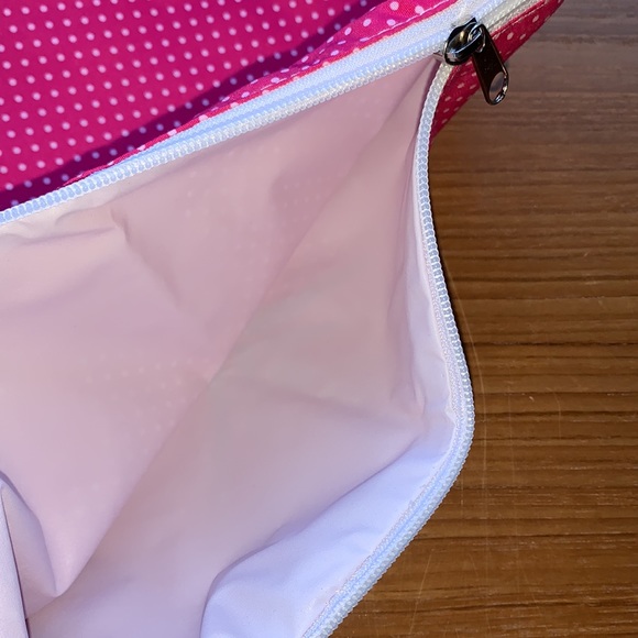 Large zip top bikini bag “Fine apple” pineapple wet/dry bag - Picture 3 of 3